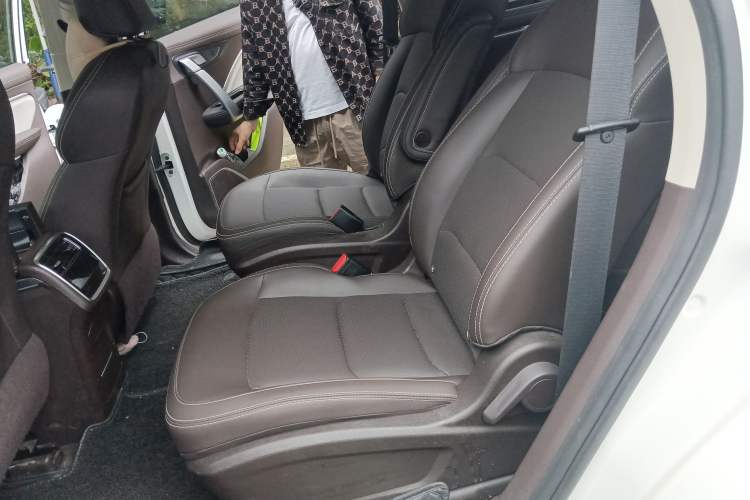 Used Geely Auto Jiajie 2021 1.8TD DCT Luxury Model Left Rear Seat