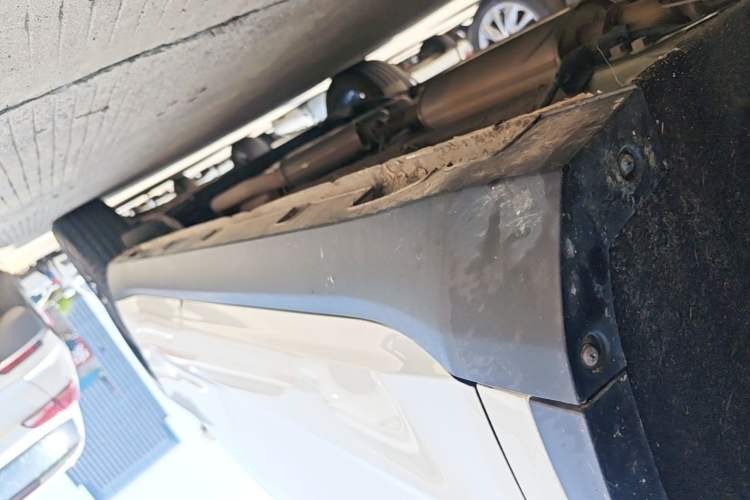 Used Geely Auto Jiajie 2021 1.8TD DCT Luxury Model Left Side Sill