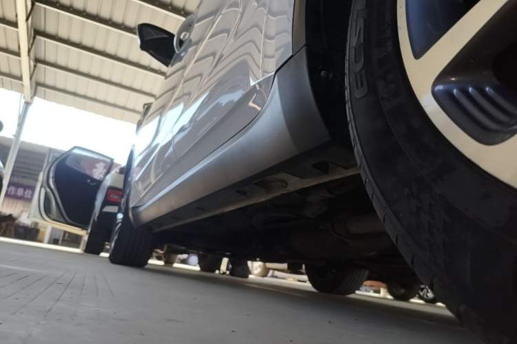 Used Geely Auto Jiajie 2021 Zhiqing 1.5TD DCT Luxury Model Left Side Sill