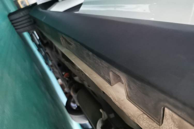 Used Geely Auto Jiajie 2021 1.8TD DCT Luxury Model Left Side Sill
