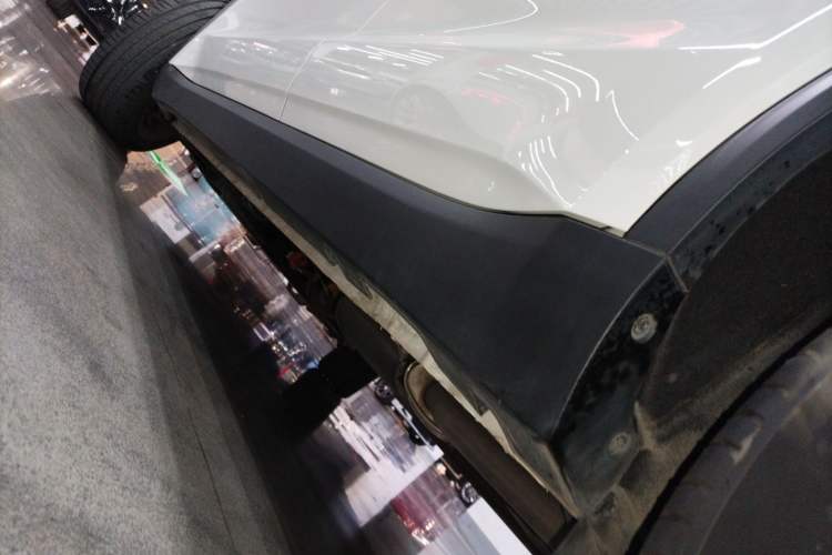 Used Geely Auto Jiajie 2021 1.8TD DCT Luxury Model Left Side Sill
