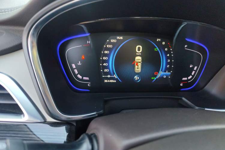 Used Geely Auto Jiajie 2021 1.8TD DCT Luxury Model Odometer Close Up