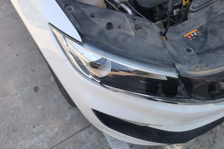 Used Geely Auto Jiajie 2021 1.8TD DCT Comfort Model Right Front Headlight