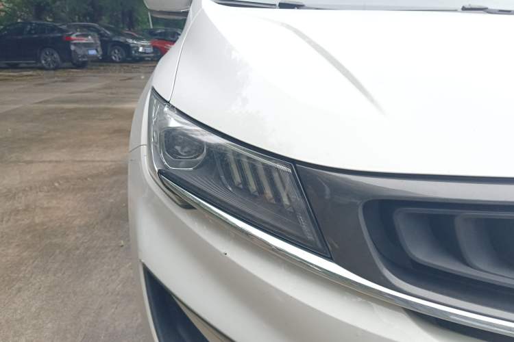 Used Geely Auto Jiajie 2021 1.8TD DCT Luxury Model Right Front Headlight