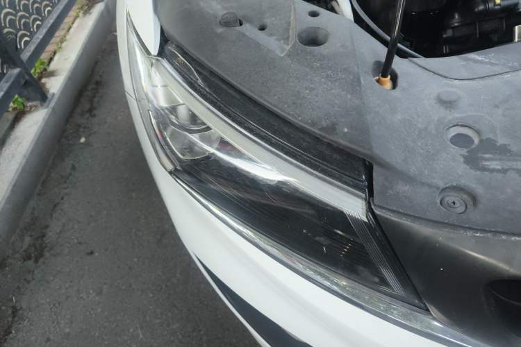 Used Geely Auto Jiajie 2021 1.8TD DCT Comfort Model Right Front Headlight