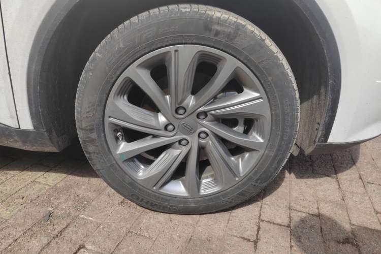Used Geely Auto Jiajie 2021 1.8TD DCT Luxury Model Right Front Wheel Hub