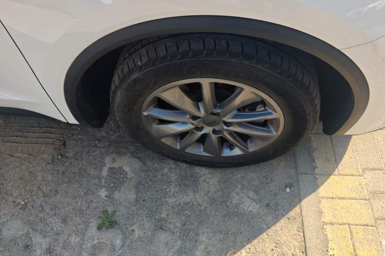 Used Geely Auto Jiajie 2021 1.8TD DCT Comfort Model Right Front Wheel Hub