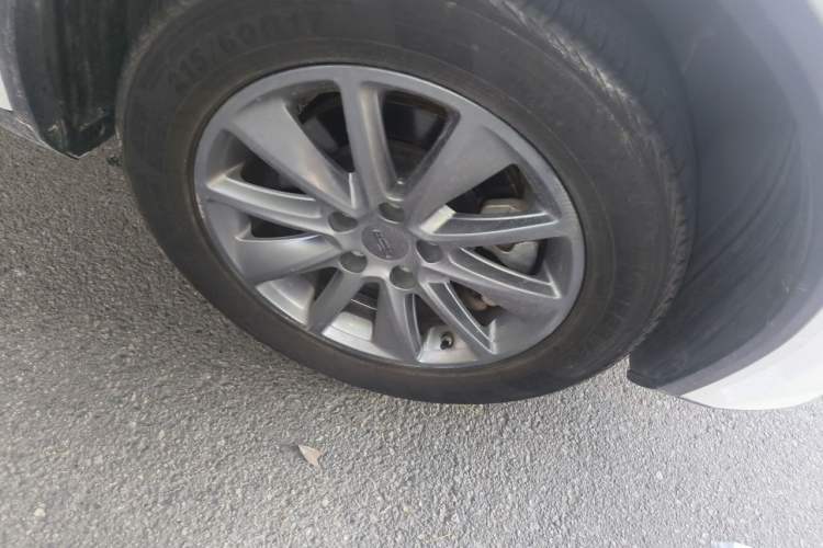 Used Geely Auto Jiajie 2021 1.8TD DCT Comfort Model Right Front Wheel Hub