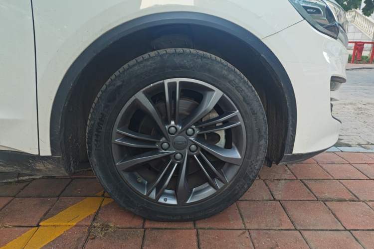 Used Geely Auto Jiajie 2021 1.8TD DCT Luxury Model Right Front Wheel Hub