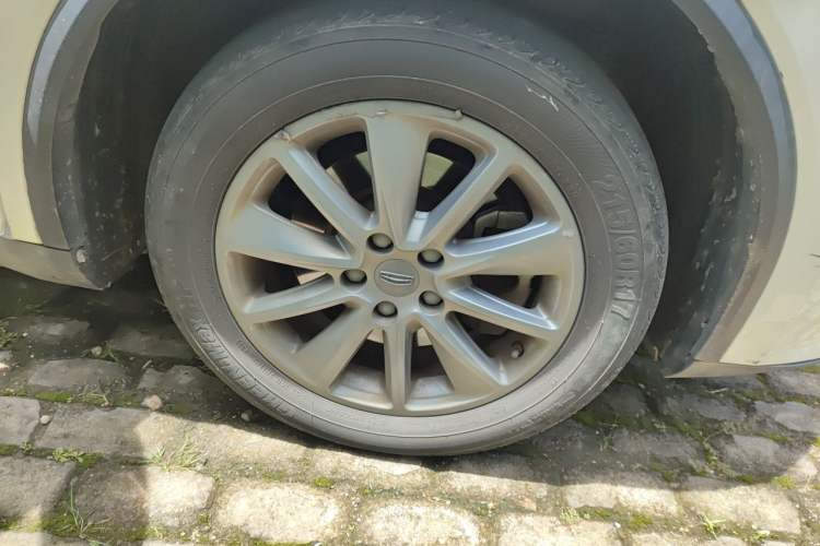 Used Geely Auto Jiajie 2021 1.8TD DCT Comfort Model Right Front Wheel Hub
