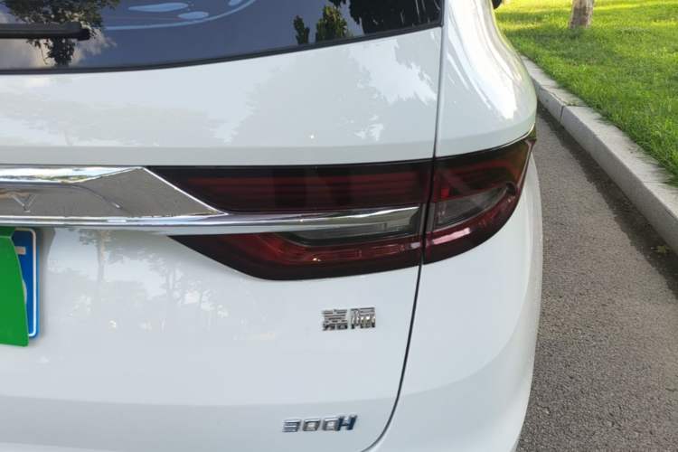 Used Geely Auto Jiajie 2021 Zhiqing 1.5TD DCT Luxury Model Right Rear Taillight