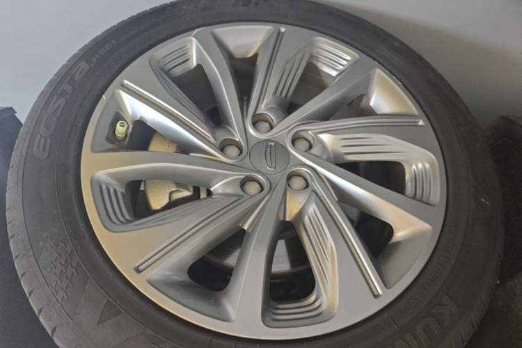Used Geely Auto Jiajie 2021 Zhiqing 1.5TD DCT Luxury Model Right Rear Wheel Hub