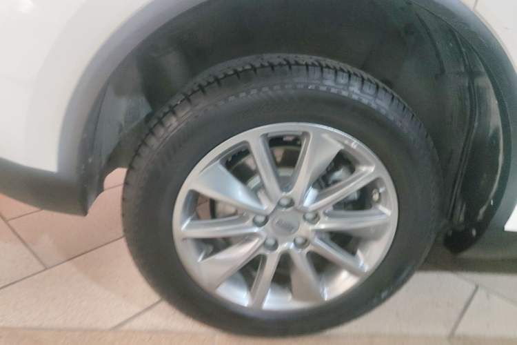 Used Geely Auto Jiajie 2021 1.8TD DCT Comfort Model Right Rear Wheel Hub
