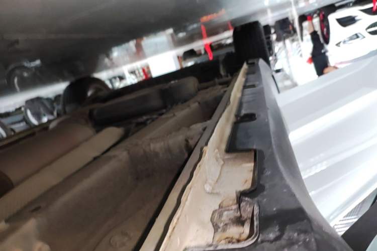 Used Geely Auto Jiajie 2021 1.8TD DCT Luxury Model Right Side Sill