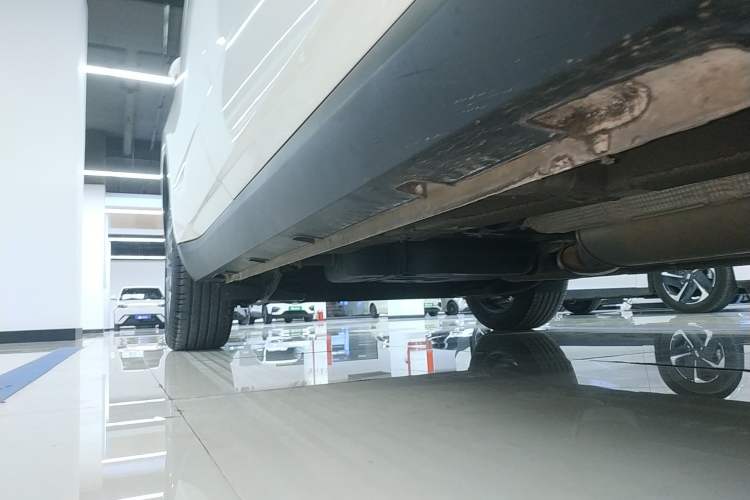 Used Geely Auto Jiajie 2021 1.8TD DCT Luxury Model Right Side Sill