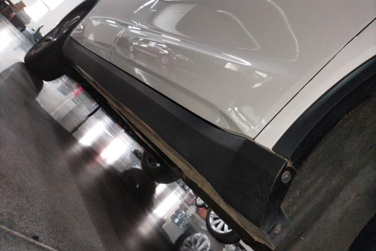 Used Geely Auto Jiajie 2021 1.8TD DCT Luxury Model Right Side Sill