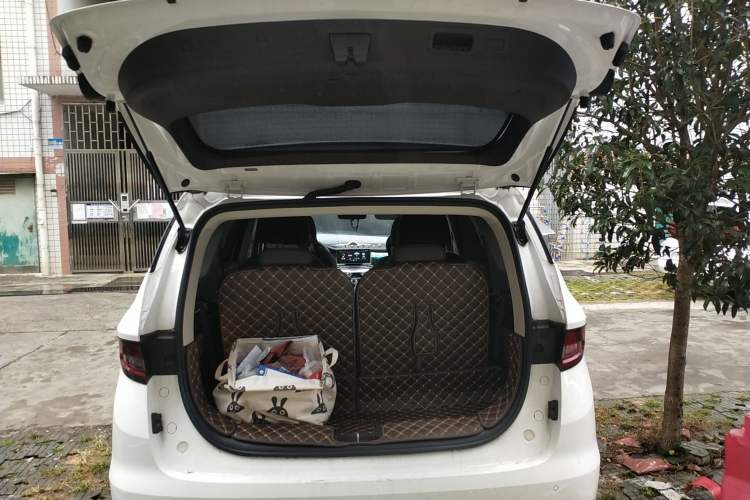 Used Geely Auto Jiajie 2021 1.8TD DCT Comfort Model Trunk