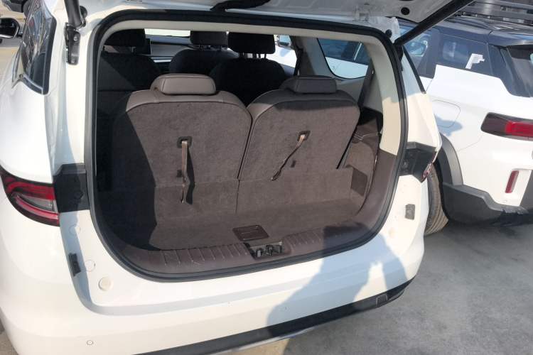 Used Geely Auto Jiajie 2021 Zhiqing 1.5TD DCT Luxury Model Trunk