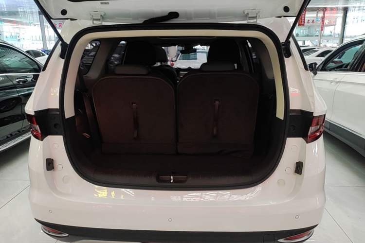 Used Geely Auto Jiajie 2021 1.8TD DCT Luxury Model Trunk