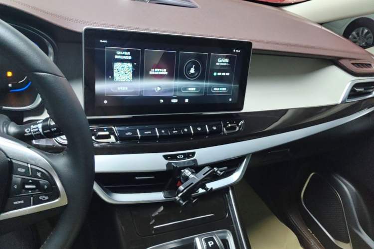 Used Geely Auto Jiajie 2022 1.8TD DCT Platinum Luxury Edition Audio And AC Panel