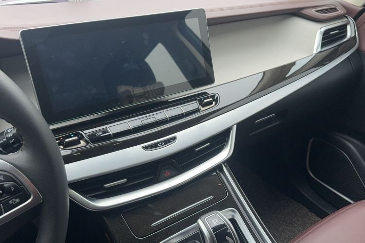 Used Geely Auto Jiajie 2022 1.8TD DCT Platinum Luxury Edition Audio And AC Panel