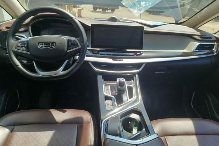 Used Geely Auto Jiajie 2022 1.8TD DCT Platinum Luxury Edition Center Console