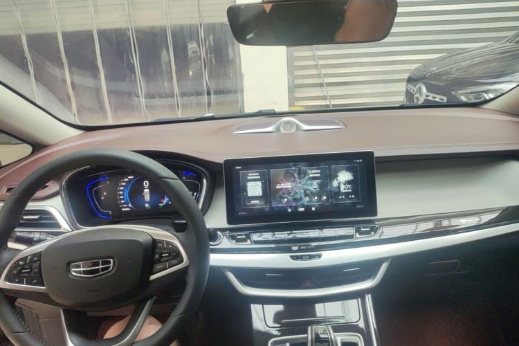 Used Geely Auto Jiajie 2022 1.8TD DCT Platinum Luxury Edition Center Console