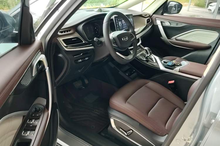 Used Geely Auto Jiajie 2022 1.8TD DCT Platinum Luxury Edition Driver Seat