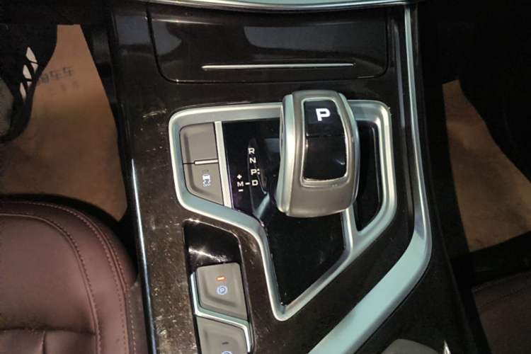 Used Geely Auto Jiajie 2022 1.8TD DCT Platinum Comfort Model Gear Lever