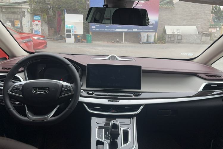 Used Geely Auto Jiajie 2022 1.8TD DCT Platinum Luxury Edition Interior 1