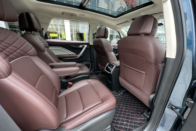 Used Geely Auto Jiajie 2022 1.8TD DCT Platinum Luxury Edition Interior 10