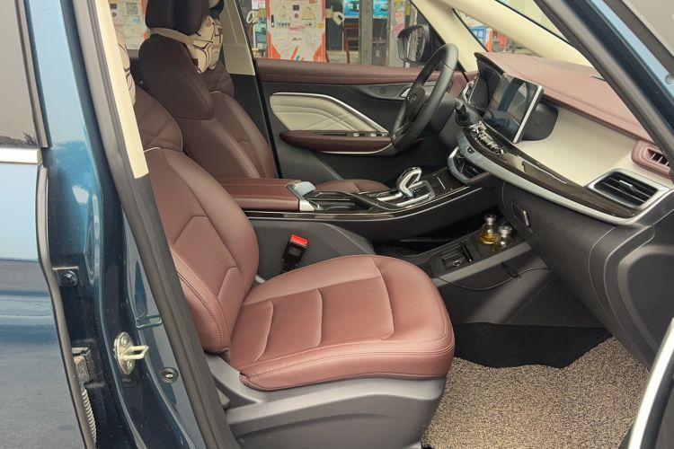 Used Geely Auto Jiajie 2022 1.8TD DCT Platinum Luxury Edition Interior 4