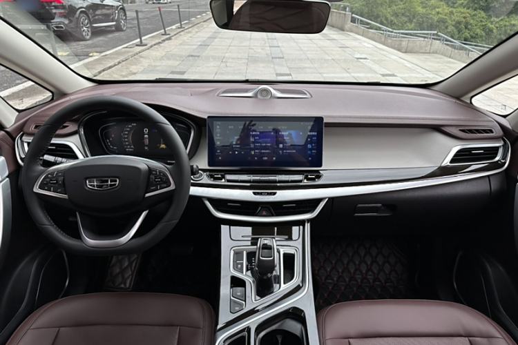 Used Geely Auto Jiajie 2022 1.8TD DCT Platinum Luxury Edition Interior 7