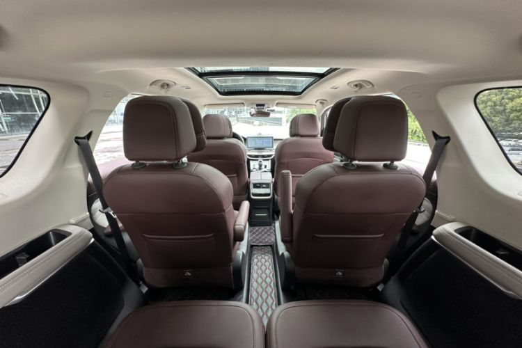 Used Geely Auto Jiajie 2022 1.8TD DCT Platinum Luxury Edition Interior 9