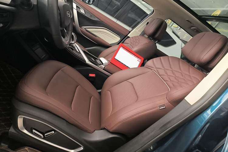 Used Geely Auto Jiajie 2022 1.8TD DCT Platinum Luxury Edition Left Front Seat