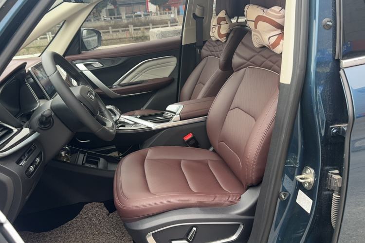 Used Geely Auto Jiajie 2022 1.8TD DCT Platinum Luxury Edition Left Front Seat