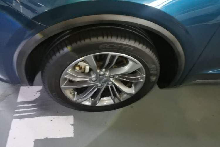 Used Geely Auto Jiajie 2022 1.8TD DCT Platinum Luxury Edition Left Front Wheel Hub