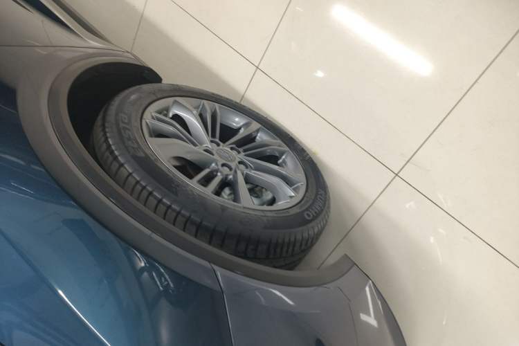 Used Geely Auto Jiajie 2022 1.8TD DCT Platinum Luxury Edition Left Front Wheel Hub