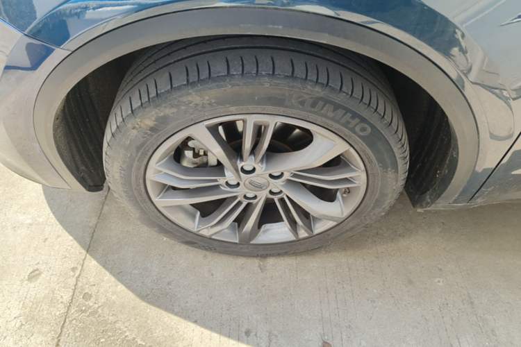 Used Geely Auto Jiajie 2022 1.8TD DCT Platinum Luxury Edition Left Front Wheel Hub