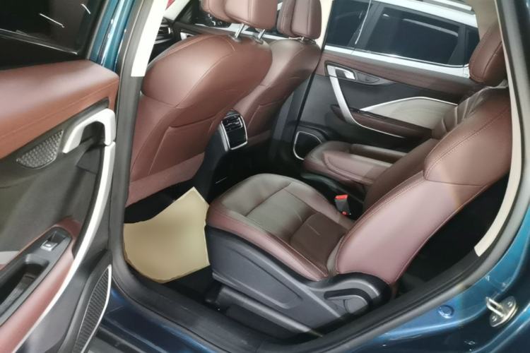Used Geely Auto Jiajie 2022 1.8TD DCT Platinum Luxury Edition Left Rear Seat