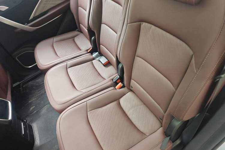 Used Geely Auto Jiajie 2022 1.8TD DCT Platinum Comfort Model Left Rear Seat