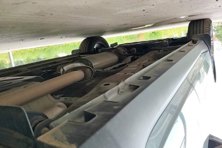 Used Geely Auto Jiajie 2022 1.8TD DCT Platinum Luxury Edition Left Side Sill
