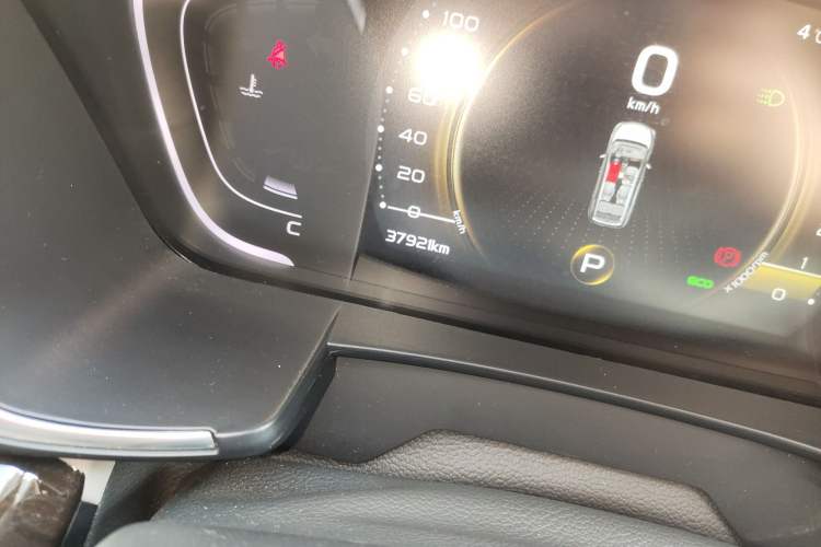 Used Geely Auto Jiajie 2022 1.8TD DCT Platinum Luxury Edition Odometer Close Up