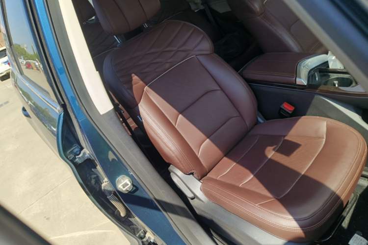 Used Geely Auto Jiajie 2022 1.8TD DCT Platinum Luxury Edition Right Front Seat