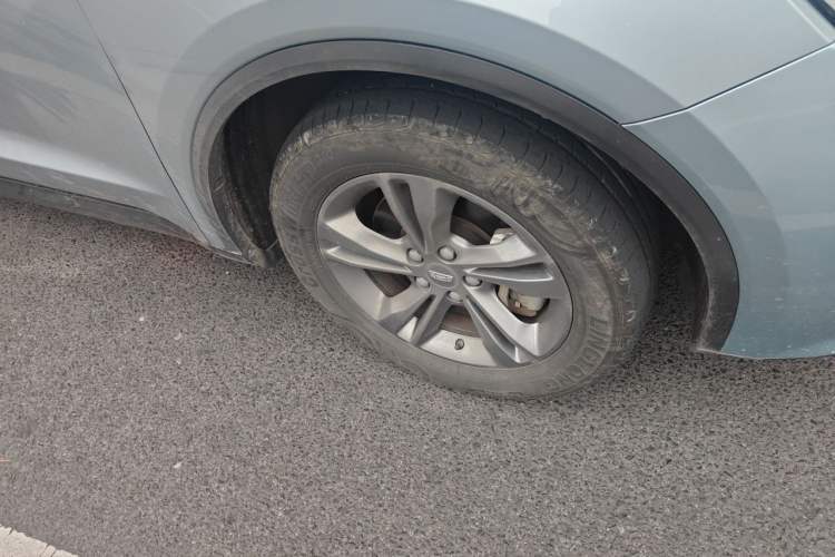 Used Geely Auto Jiajie 2022 1.8TD DCT Platinum Comfort Model Right Front Wheel Hub