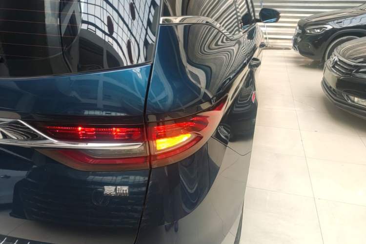 Used Geely Auto Jiajie 2022 1.8TD DCT Platinum Luxury Edition Right Rear Taillight