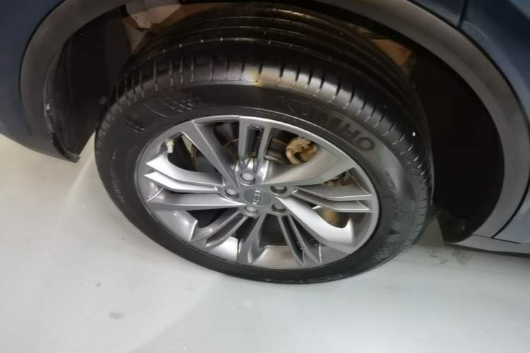 Used Geely Auto Jiajie 2022 1.8TD DCT Platinum Luxury Edition Right Rear Wheel Hub
