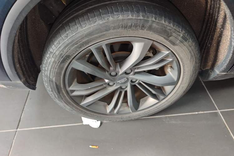 Used Geely Auto Jiajie 2022 1.8TD DCT Platinum Luxury Edition Right Rear Wheel Hub