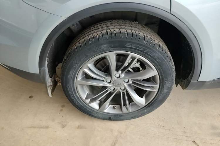 Used Geely Auto Jiajie 2022 1.8TD DCT Platinum Luxury Edition Right Rear Wheel Hub