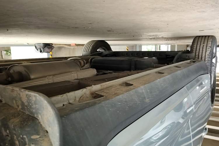 Used Geely Auto Jiajie 2022 1.8TD DCT Platinum Luxury Edition Right Side Sill